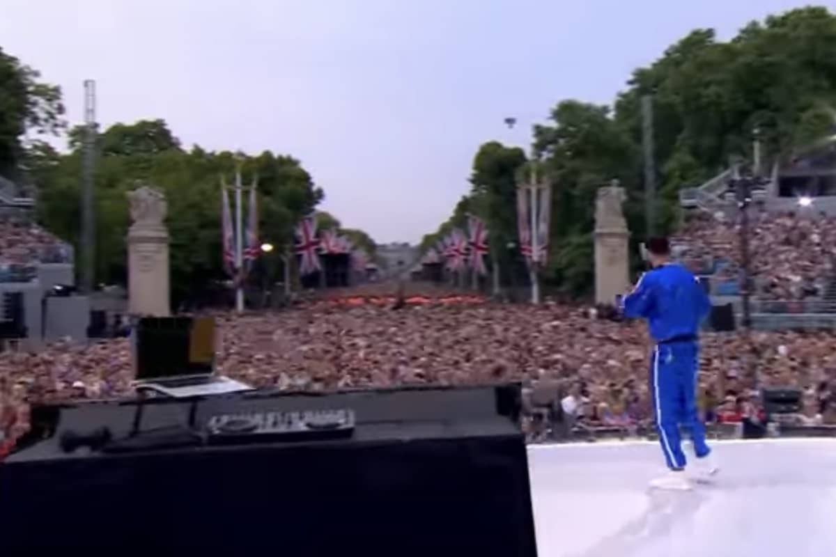 Craig David DJ Controller at Jubilee - Storm DJs Agency