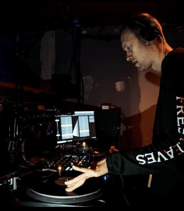 DJ VEK Profile 2 - Storm DJs