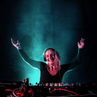 Chrissie Mac