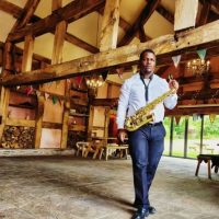Temi Saxophonist 1