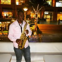 Temi Saxophonist 2